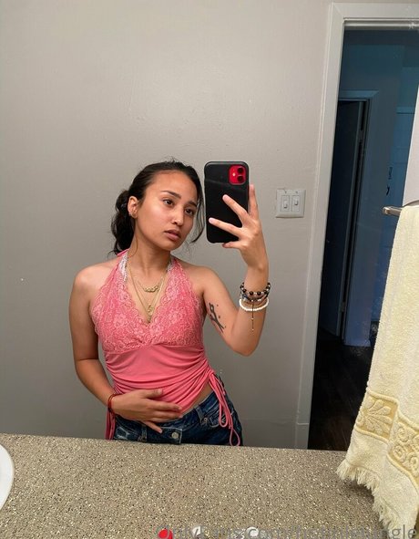 hotinlejungle naked star image