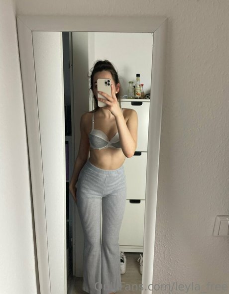 leyla free naked actress archive