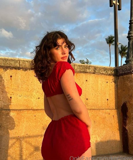 naked milf onlyfans exclusive pics