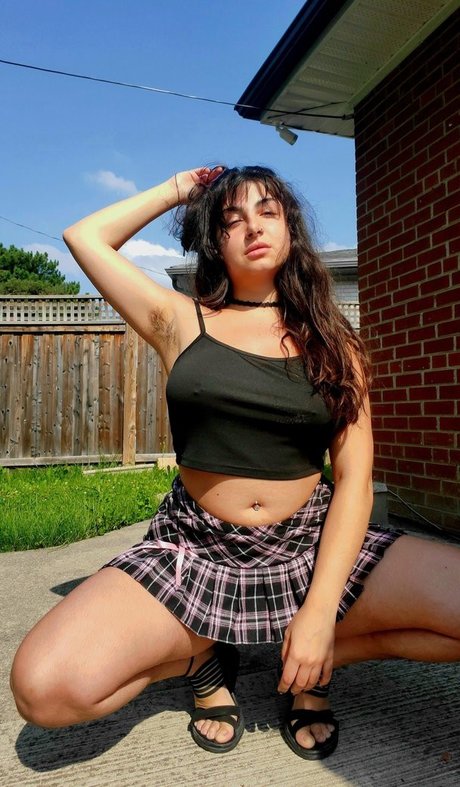 bl00m00n high quality model photo