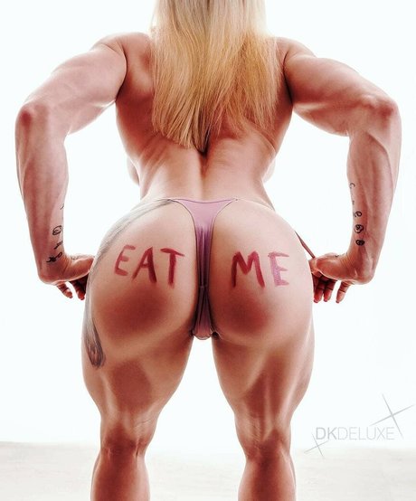 Marina Putziger pornstar adult pics