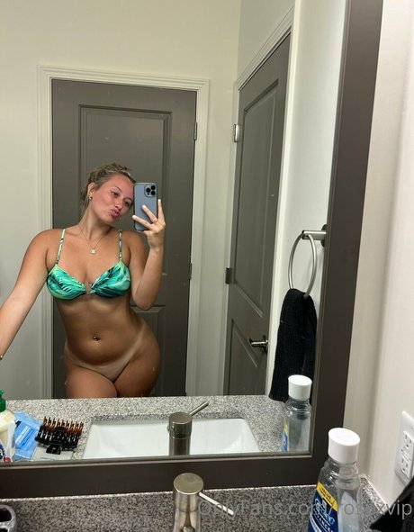 shemale fucks girl onlyfans erotic img