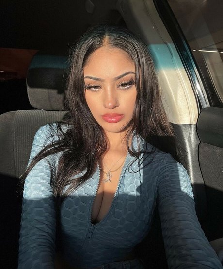 katiiebaeb model porn images