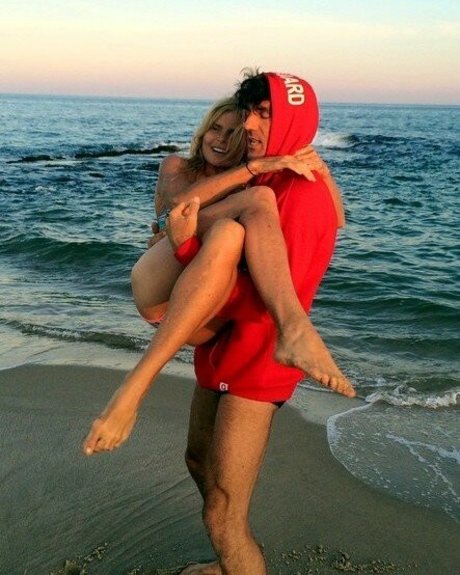 Mariel Hemingway star naked archive