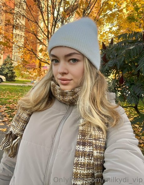 milkydi vip star sex pic