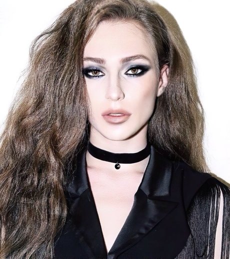 tiny onlyfans nude img