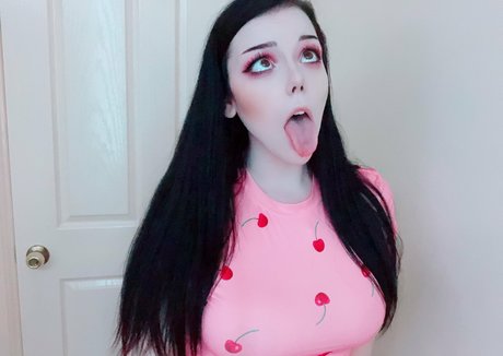 cute babe onlyfans art nude images