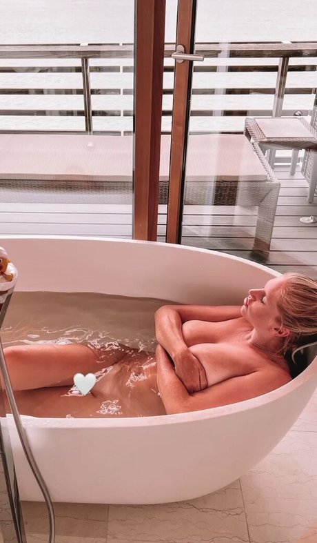 Miss Sophy pornstar exclusive images