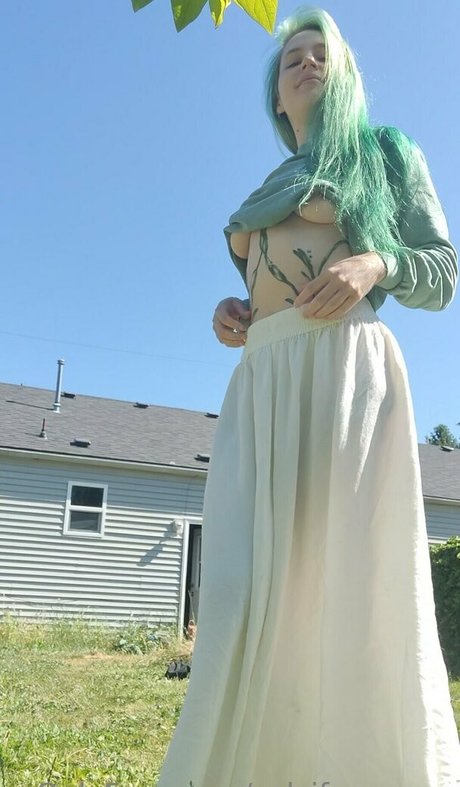 calciferpromo model sexy pictures