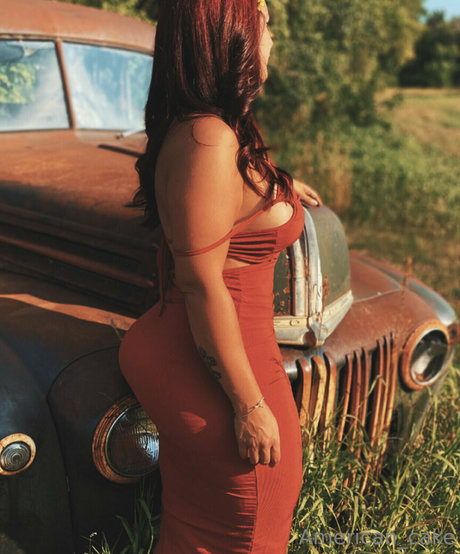 thecakequeen00 model erotic image