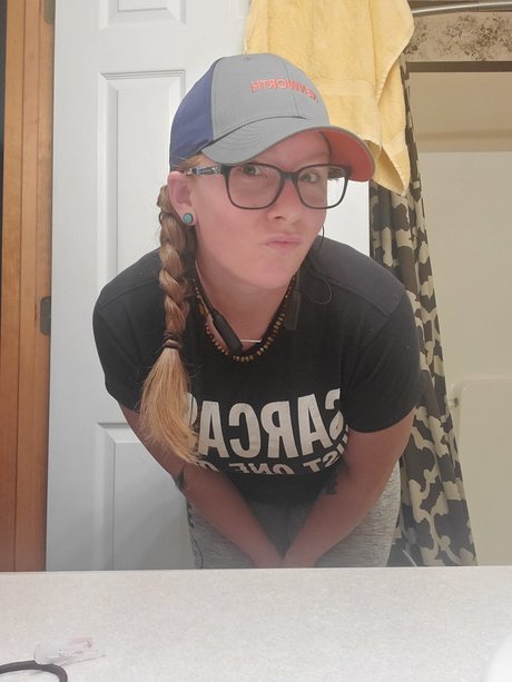 RedHotMomma star perfect image