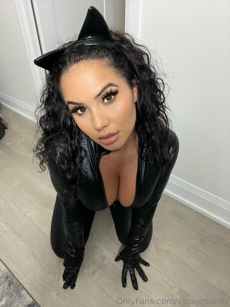 Sassy Mandy Free Page pornographic model photo