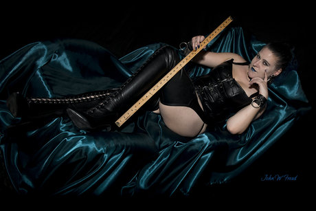 Sasha D Light high quality star image