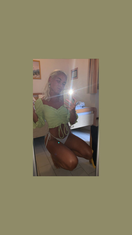 Sascha Petersen adult model pic