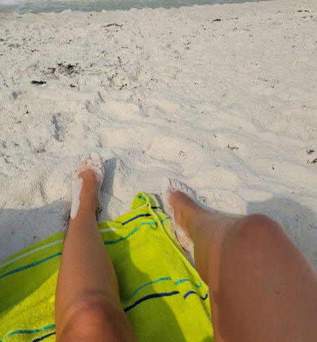 Sarah Barah model high quality pictures