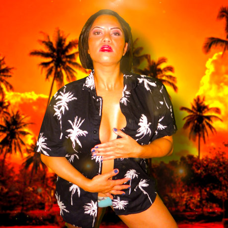 Alisandra Montana star nude archive