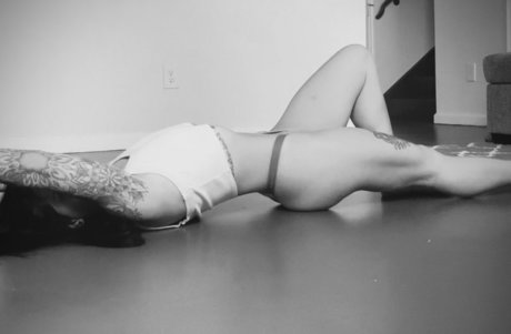 Roni_ model xxx galleries