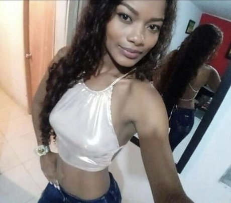 Rihana model adult photo