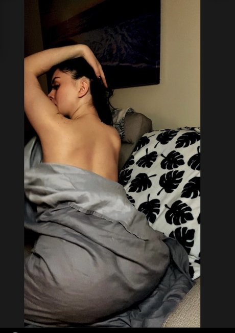 ScarletHunny model beautiful images