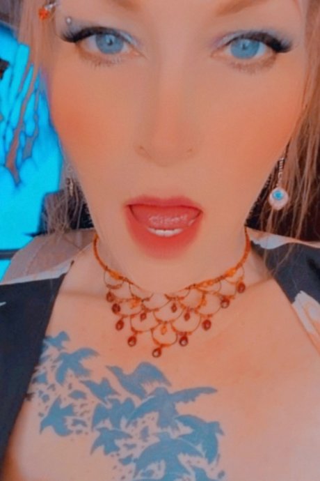 Scarlet Blaze hot pornstar archive