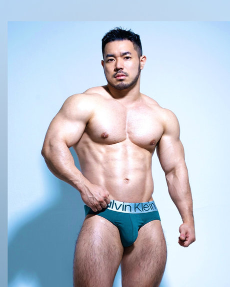 Satoshi hot actress gallery