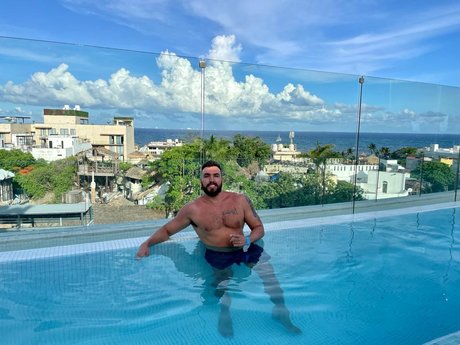 Vico Montana art model pic