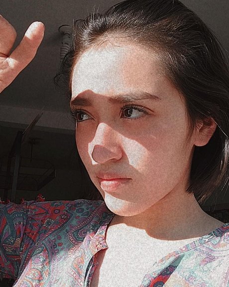 Isis Trejo high quality model image