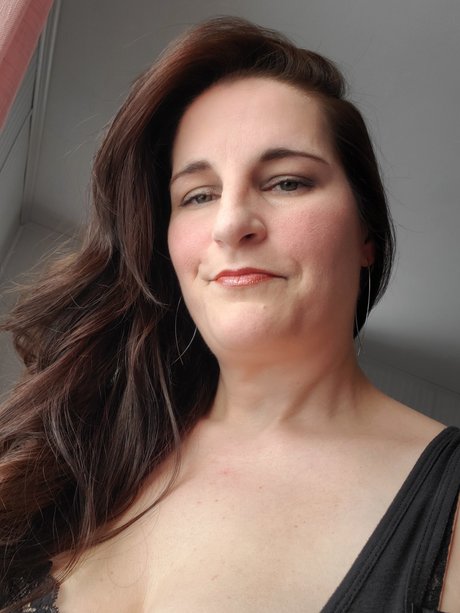 Felon Fatale porn model pictures