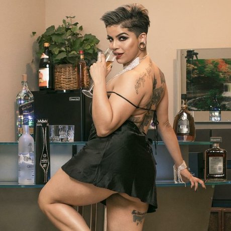 Angela Onlyfan model sexy photo