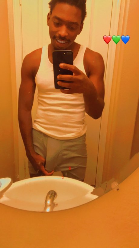 Flackodafinessekidd nude model pic