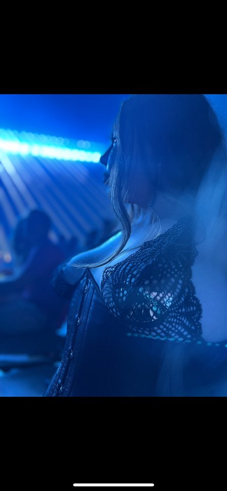 Goddess Divina sex actress pics