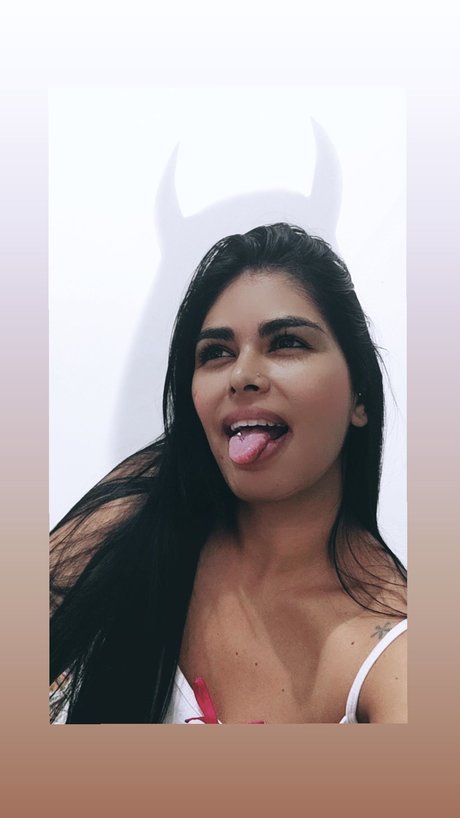 Yaisa model pretty pictures