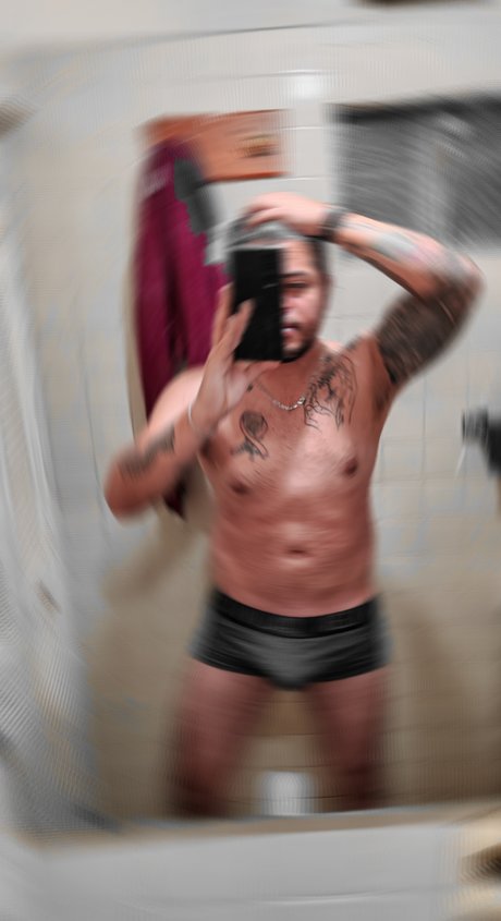 Yisus Mon sexy actress image