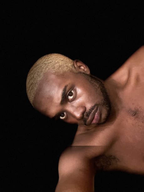 Zaddy Tee pornstar pretty pictures