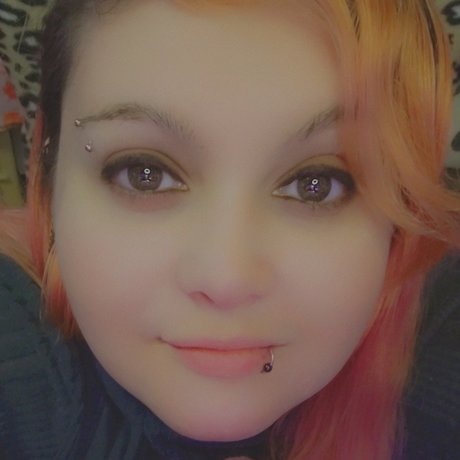 TehKri erotic model img