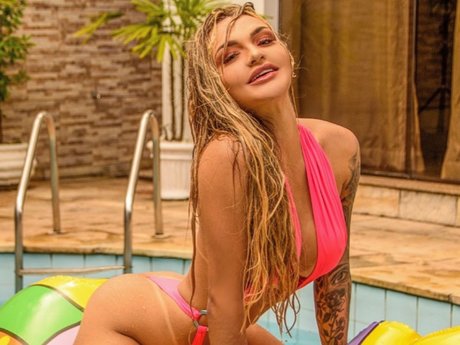 Thay_ model naked galleries