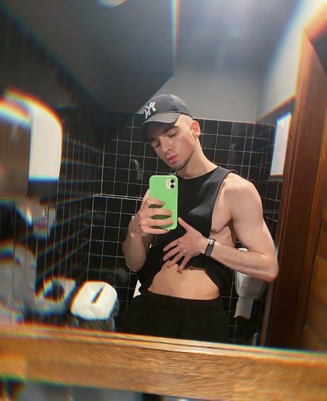 Damelio model free galleries