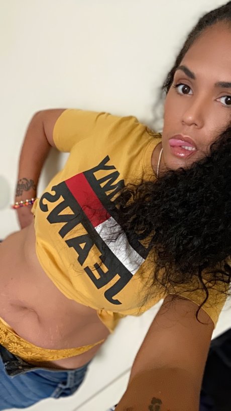 Ms Honeydip sexy actress img