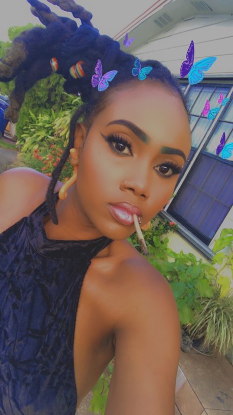 hippiesmokez model porn images