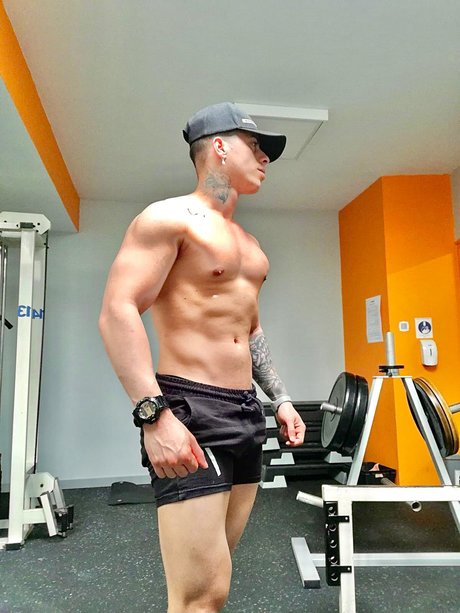 YuriAndrade star porn image