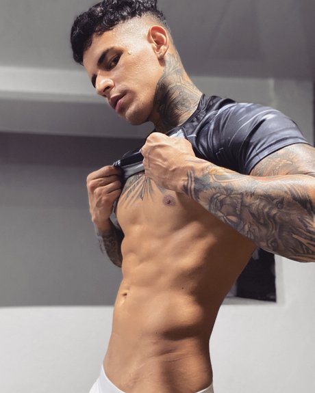 Trisstan hot model pictures