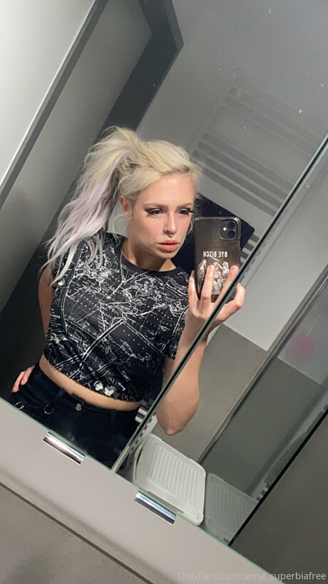 Superbia star art pic