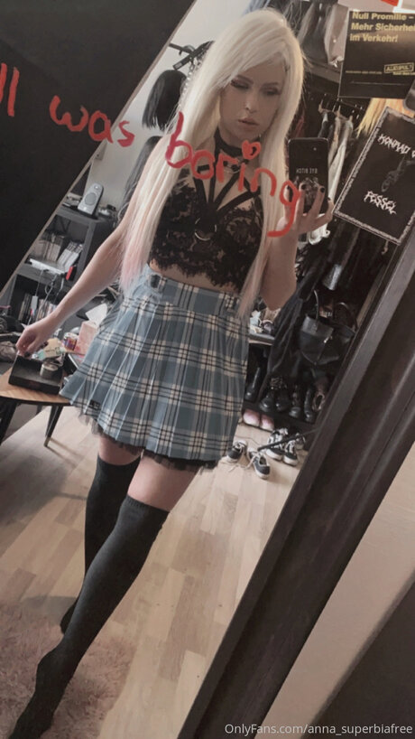 Superbia free actress photos