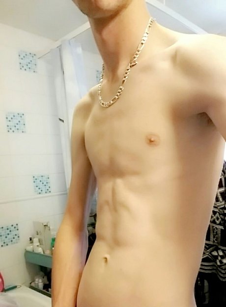 Ashley Trimmer model hd images