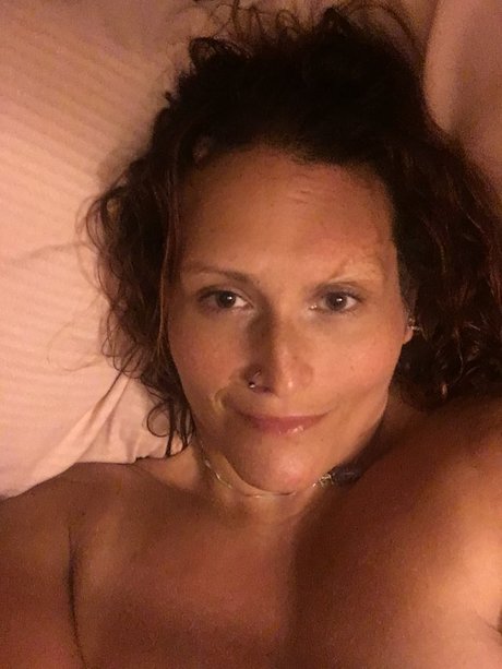 Mistress Karma Safiya XXX pornstar erotic photo