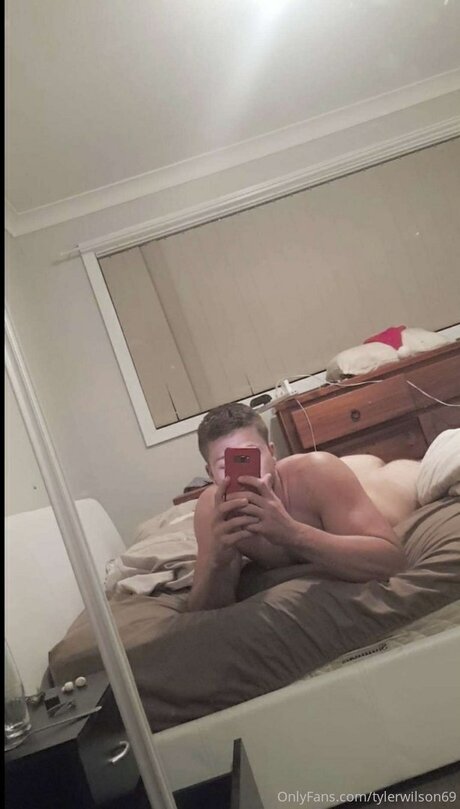 Tyler Wilson nude star gallery