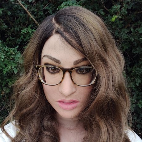 Amy Hall high quality model pic