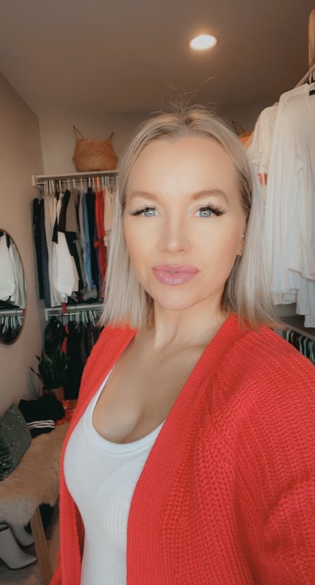 Mama 2 be pornographic star image