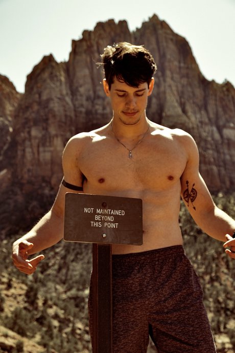 Hunter Cone model pictures