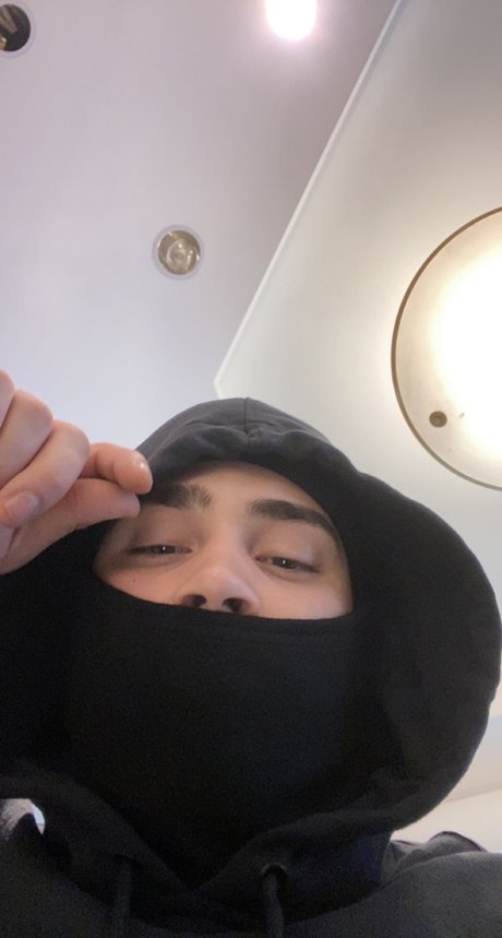 zay_ model porn photo